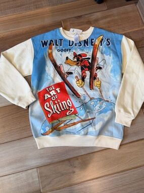 Disney Goofy Ski Graphic Crewneck - Men’s Size Medium - NWT